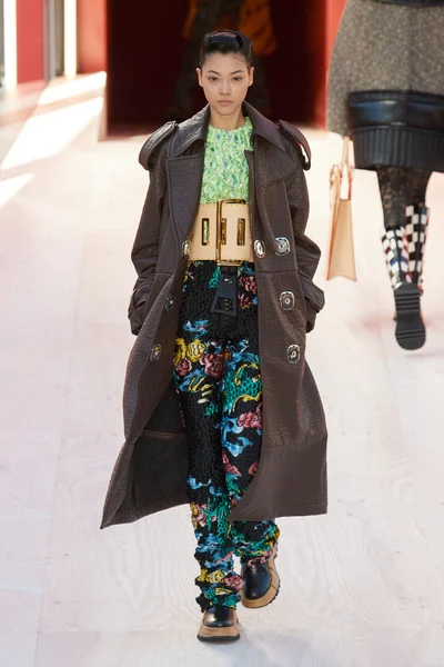 Look 39